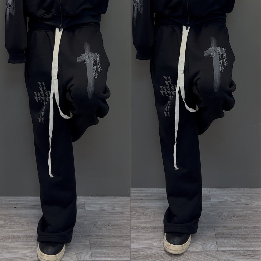 Sweatpants Be Weird